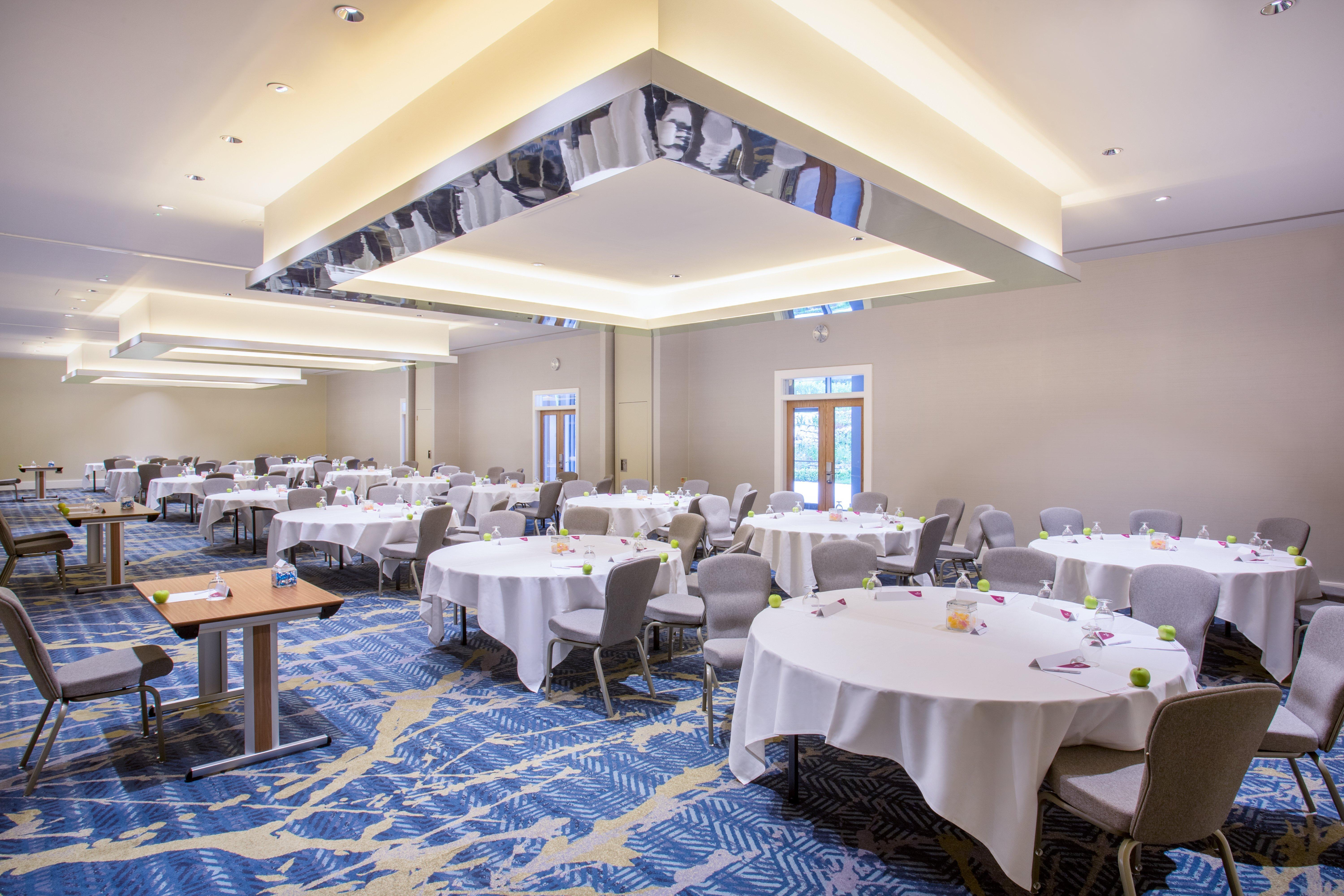 Отель Crowne Plaza Gerrards Cross By Ihg 4*