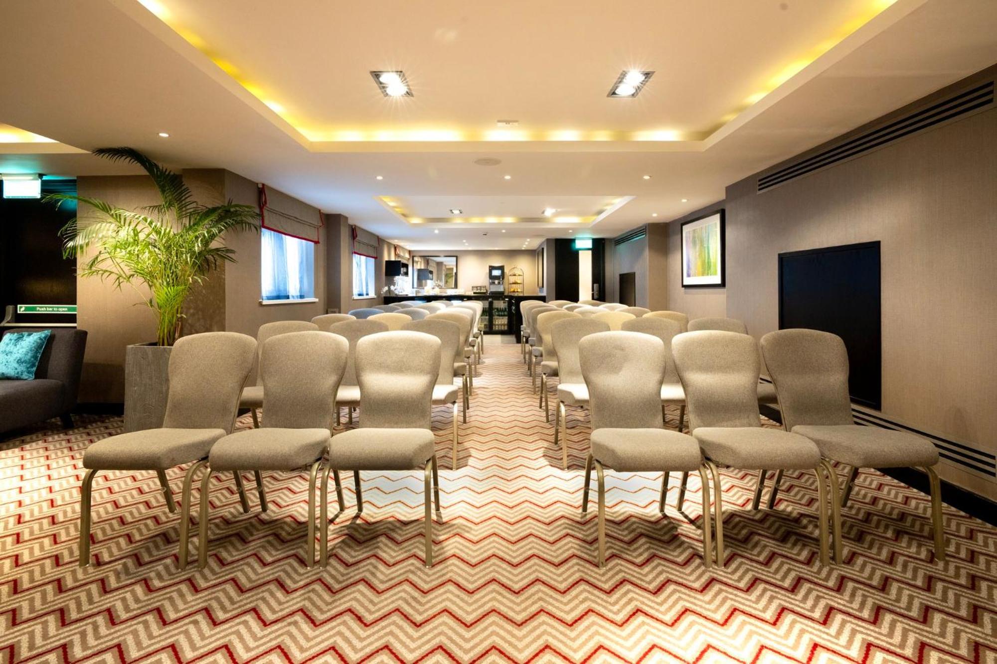Crowne Plaza Gerrards Cross By Ihg 4* Beaconsfield